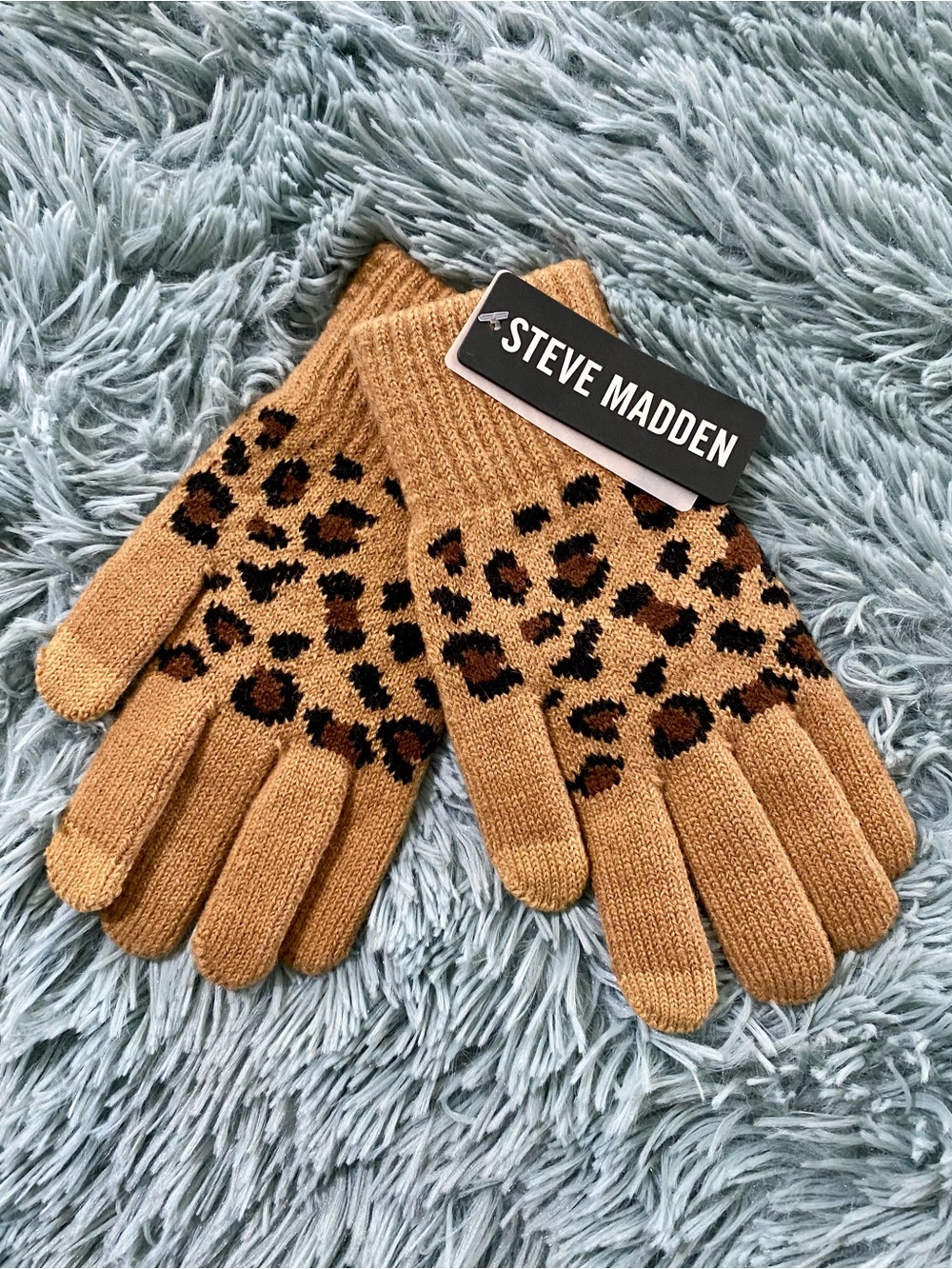 Steve Madden Leopard Knit Gloves - Camel, Black & Brown